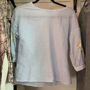 Striped Blouse with floral print on the sides